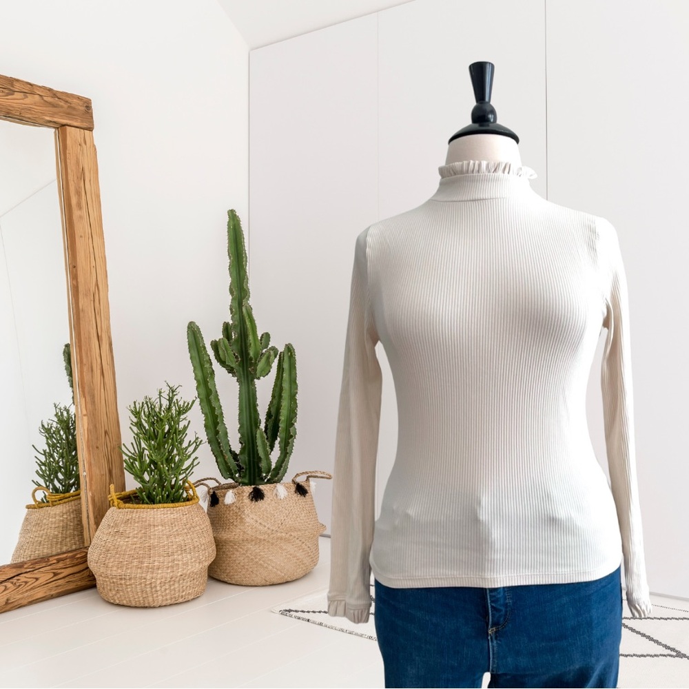 J.Crew Long Sleeve Ribbed Ruffle Neck Top